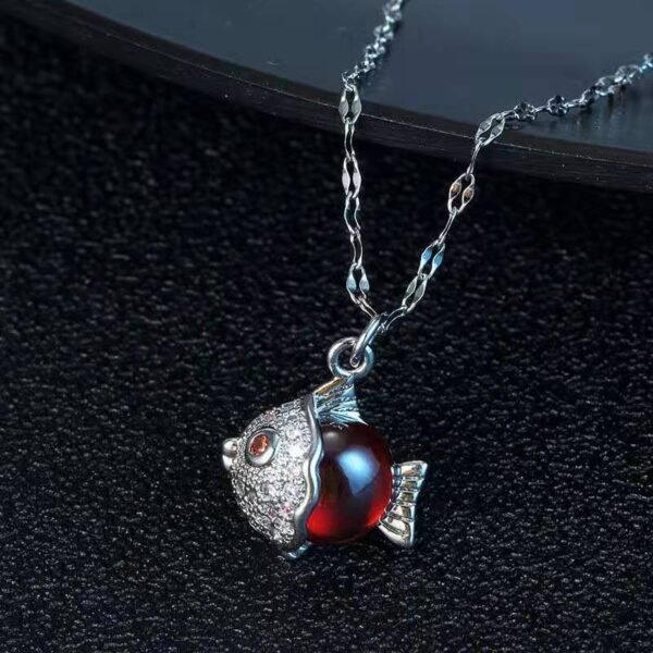 Titanium steel necklace fish design (silver)