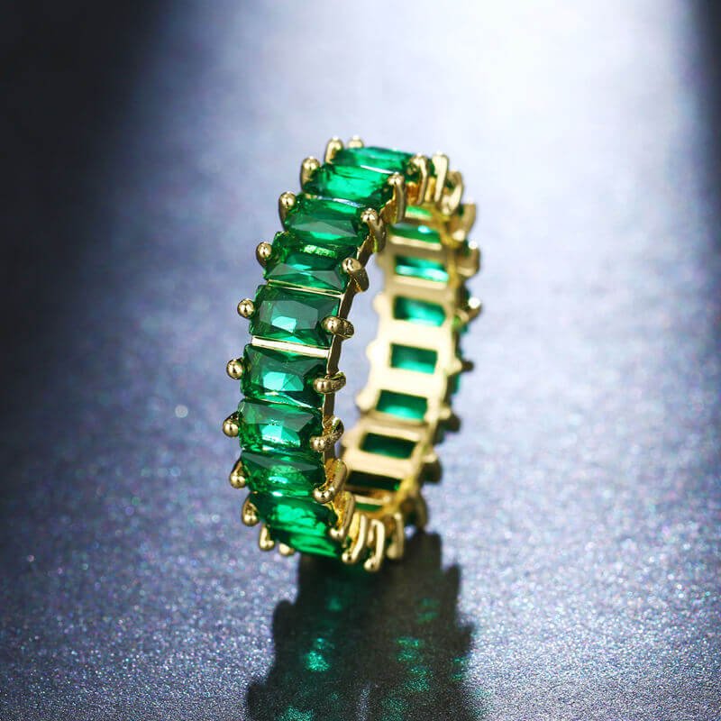 Cubic Zirconia Finger Ring gold with green zircon