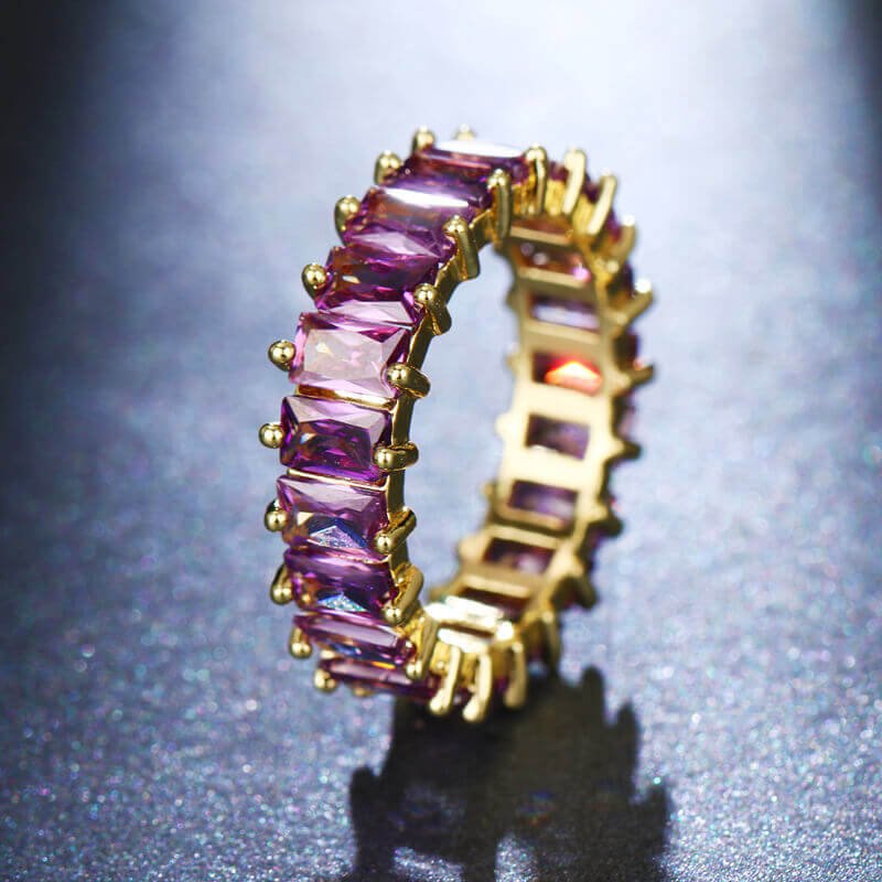 Cubic Zirconia Finger Ring gold with purple zircon